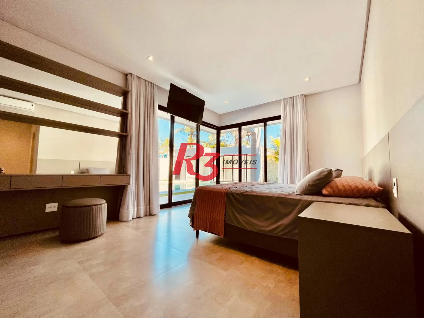 Casa com 4 dormitórios à venda, 400 m² por R$ 10.500.000,00 - Acapulco - Guarujá/SP
