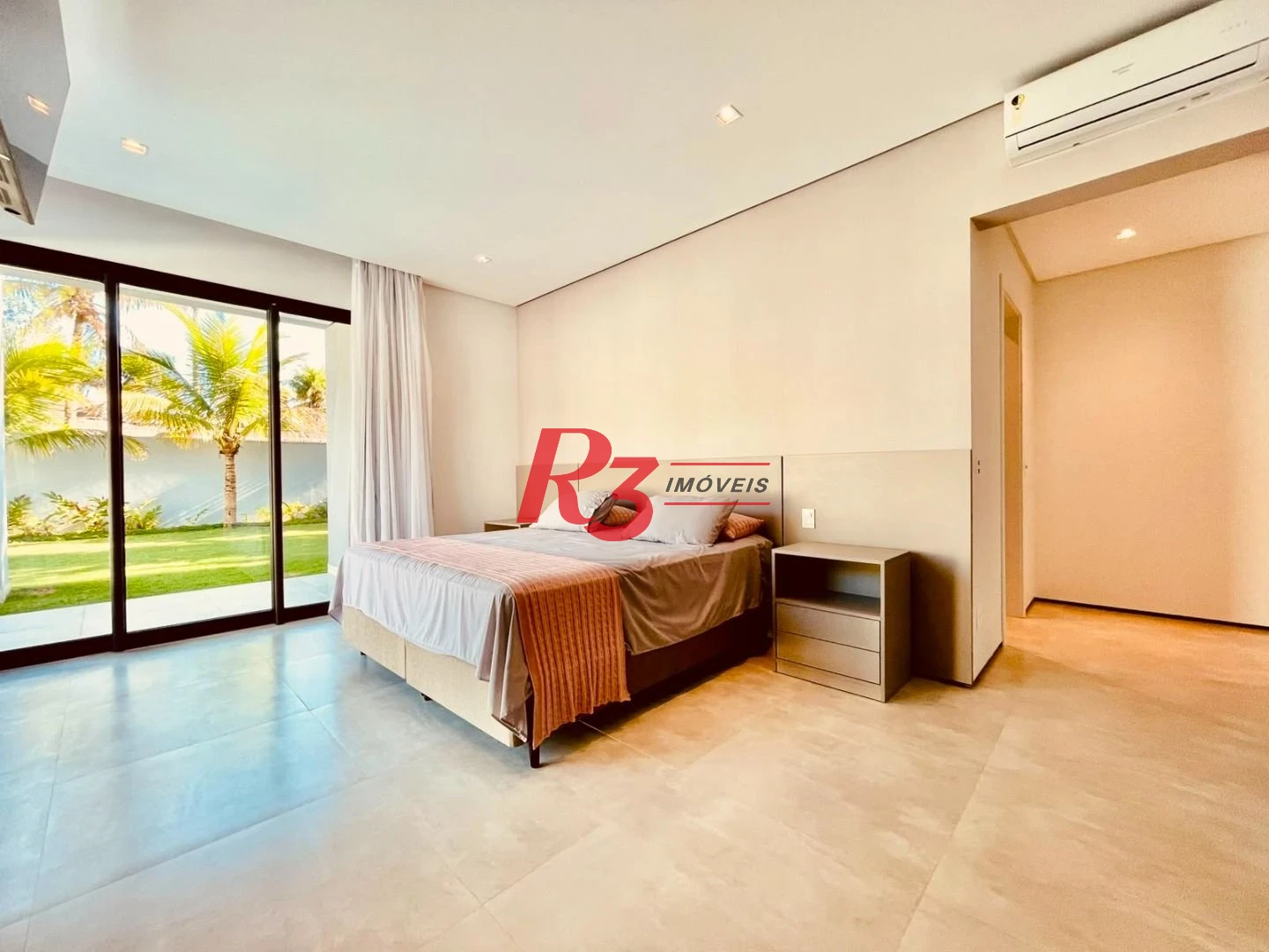 Casa com 4 dormitórios à venda, 400 m² por R$ 10.500.000,00 - Acapulco - Guarujá/SP