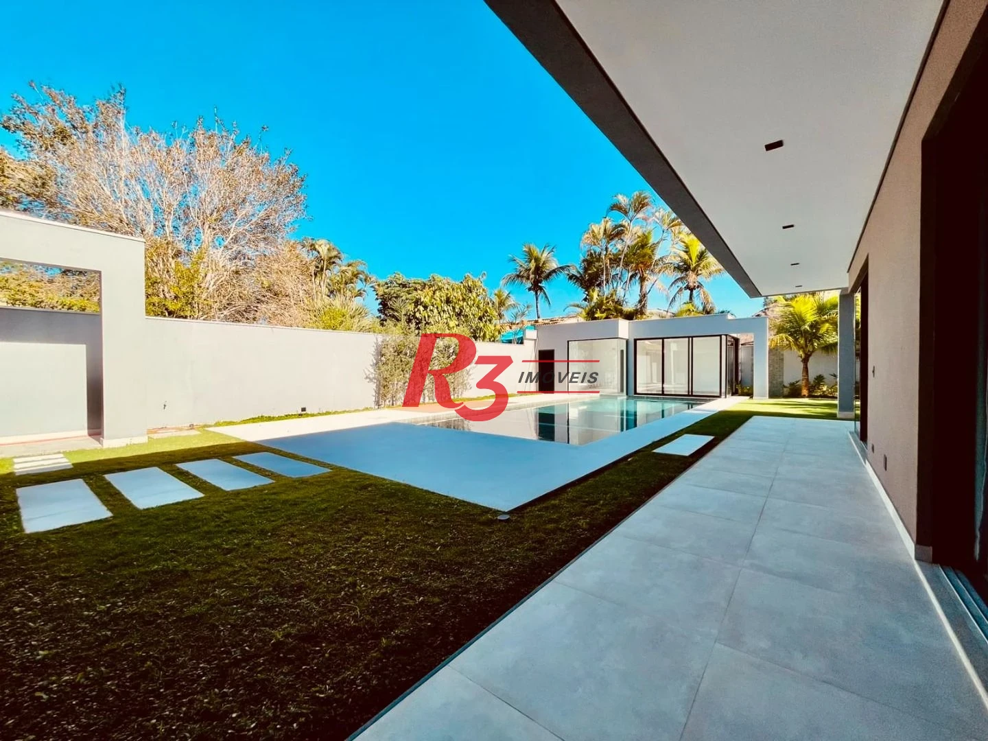 Casa com 4 dormitórios à venda, 400 m² por R$ 10.500.000,00 - Acapulco - Guarujá/SP