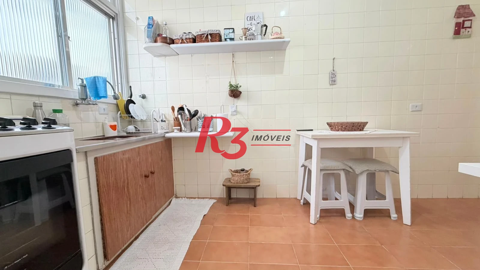 Apartamento com 2 dormitórios para alugar, 90 m² por R$ 4.500,00/mês - Pompéia - Santos/SP