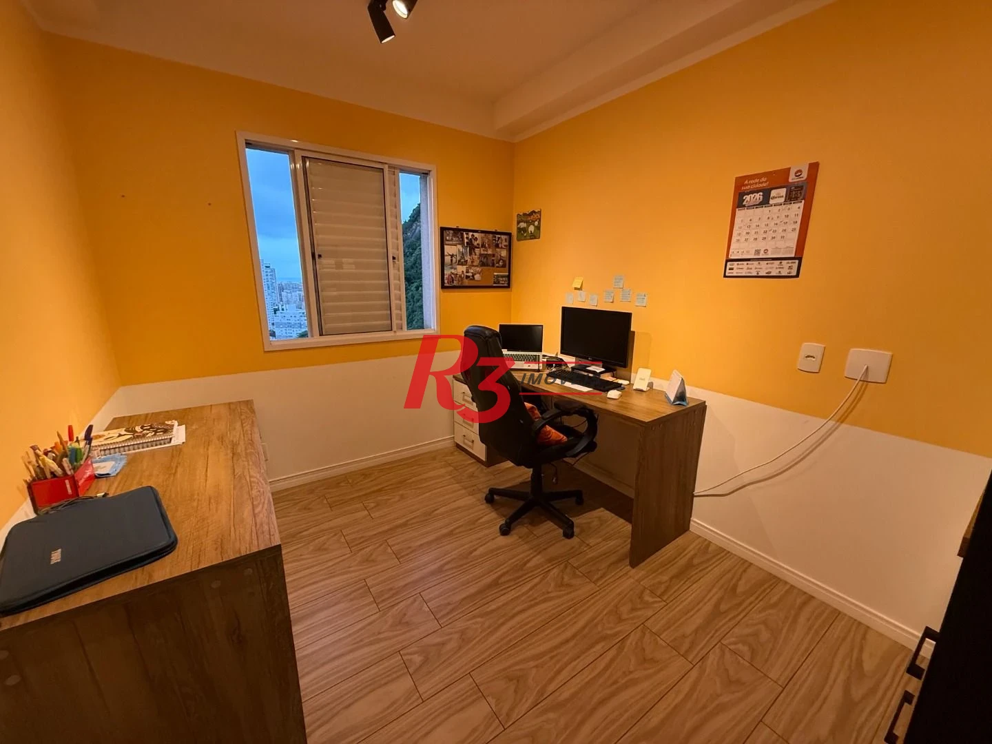 Apartamento com 2 dormitórios para alugar, 63 m² por R$ 4.800,00/mês - Marapé - Santos/SP