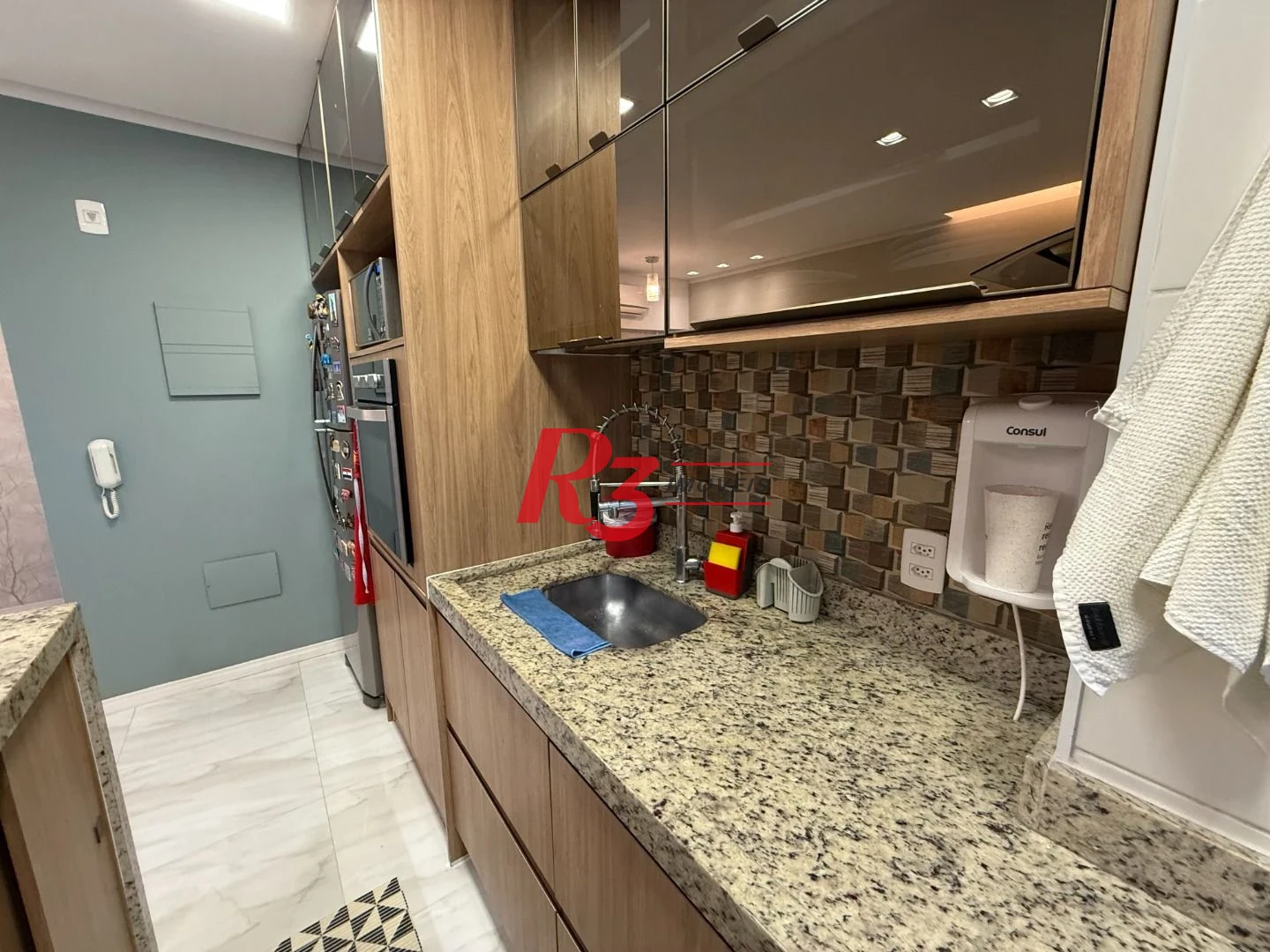 Apartamento com 2 dormitórios para alugar, 63 m² por R$ 4.800,00/mês - Marapé - Santos/SP