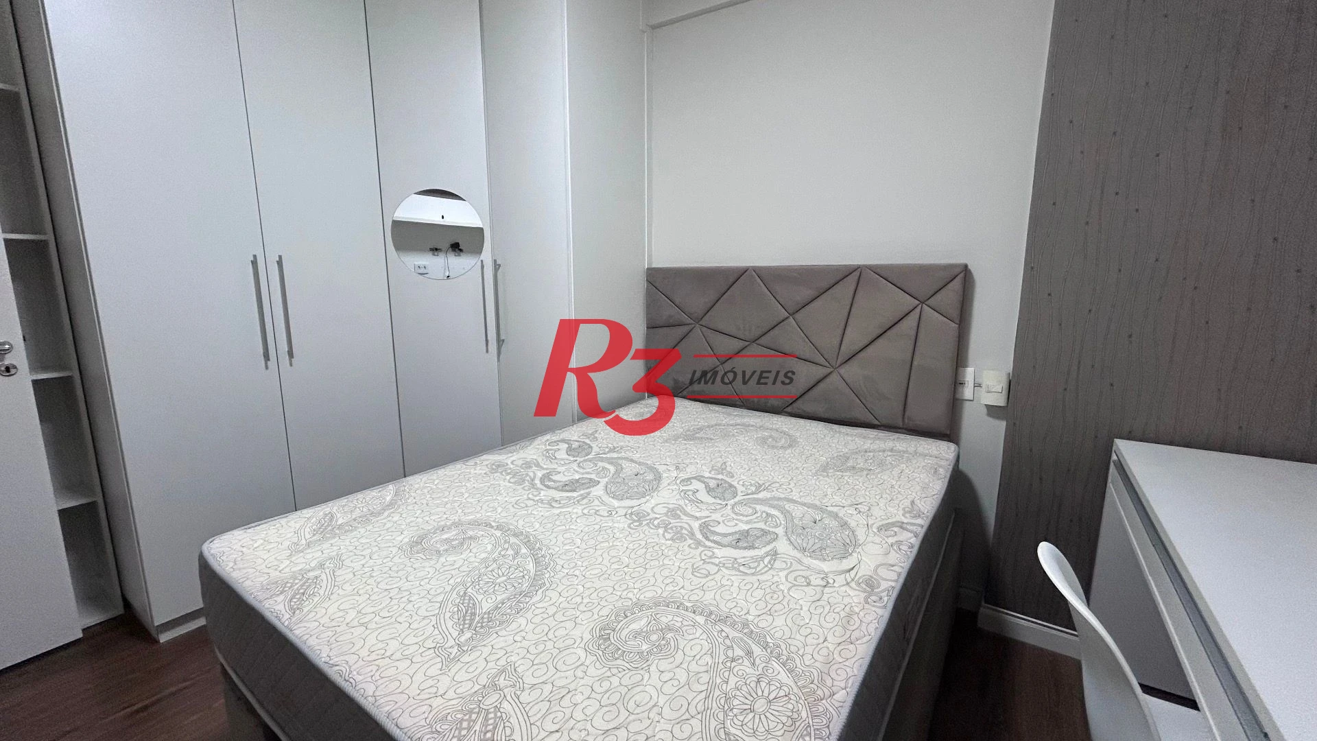 Apartamento com 1 dormitório, 45 m² - venda por R$ 750.000,00 ou aluguel por R$ 5.000,00/ano - Ponta da Praia - Santos/SP