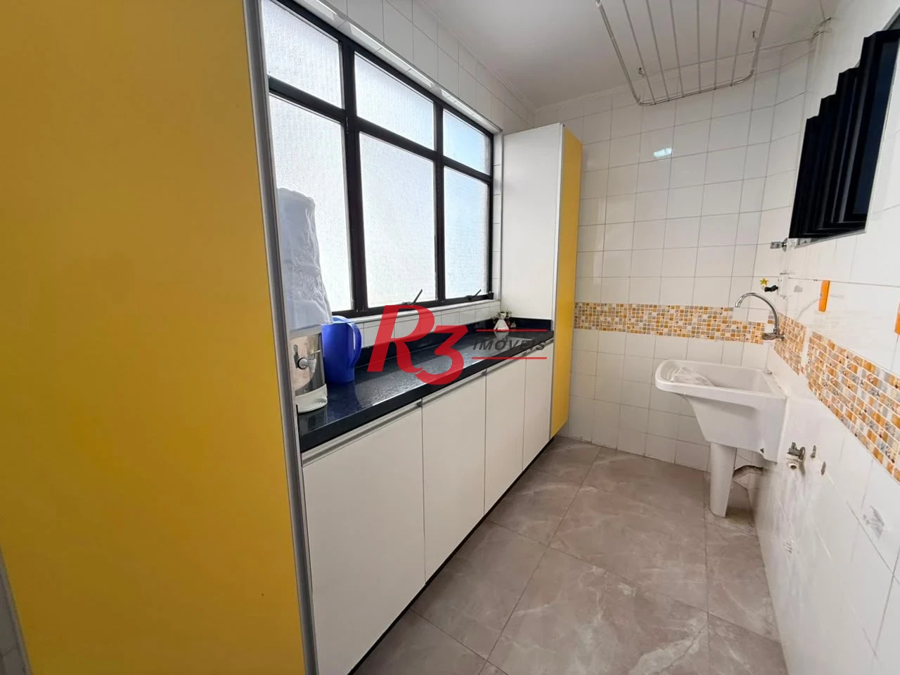 Apartamento com 3 dormitórios à venda, 145 m² por R$ 1.350.000,00 - Pompéia - Santos/SP