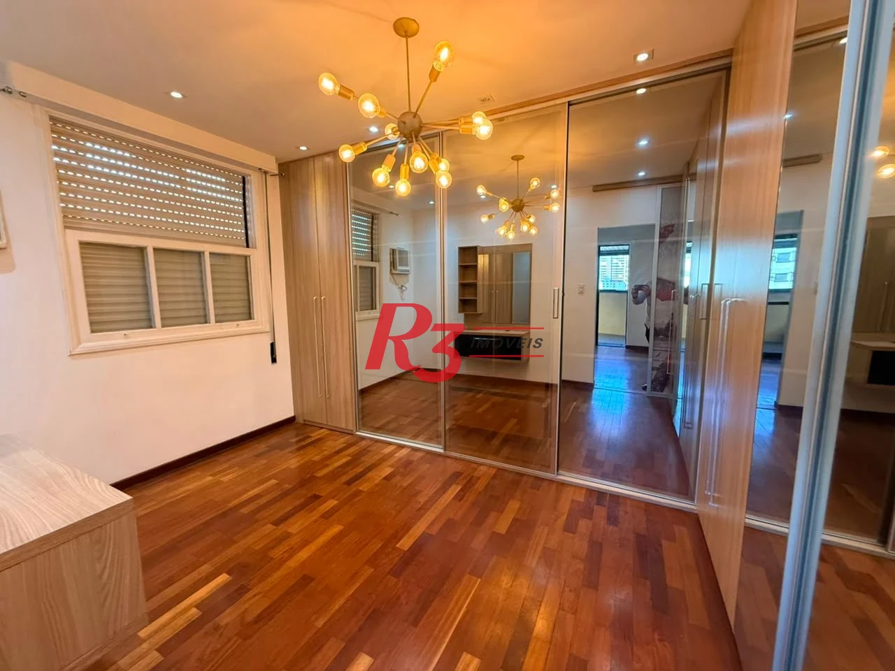 Apartamento com 3 dormitórios à venda, 145 m² por R$ 1.350.000,00 - Pompéia - Santos/SP