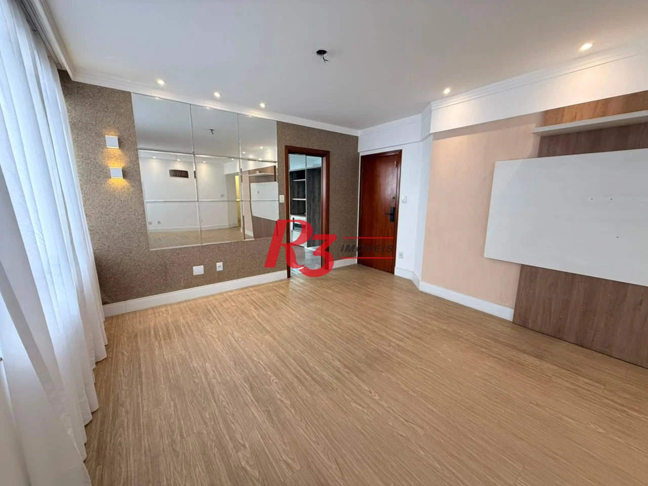 Apartamento com 3 dormitórios à venda, 145 m² por R$ 1.350.000,00 - Pompéia - Santos/SP