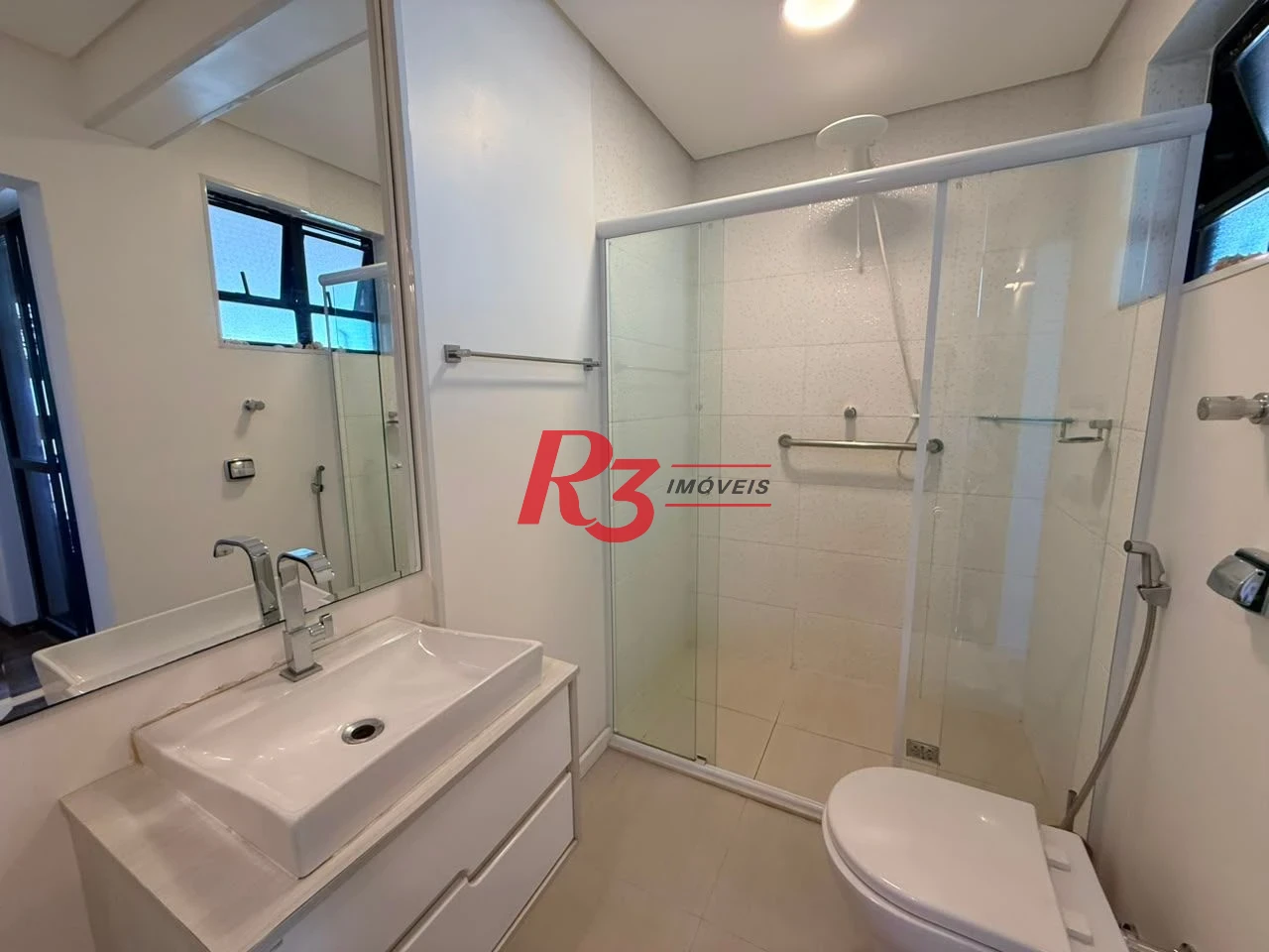 Apartamento com 3 dormitórios à venda, 145 m² por R$ 1.350.000,00 - Pompéia - Santos/SP