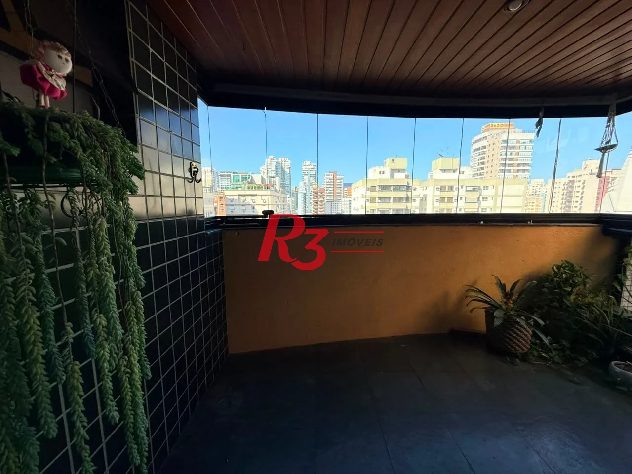 Apartamento com 3 dormitórios à venda, 145 m² por R$ 1.350.000,00 - Pompéia - Santos/SP