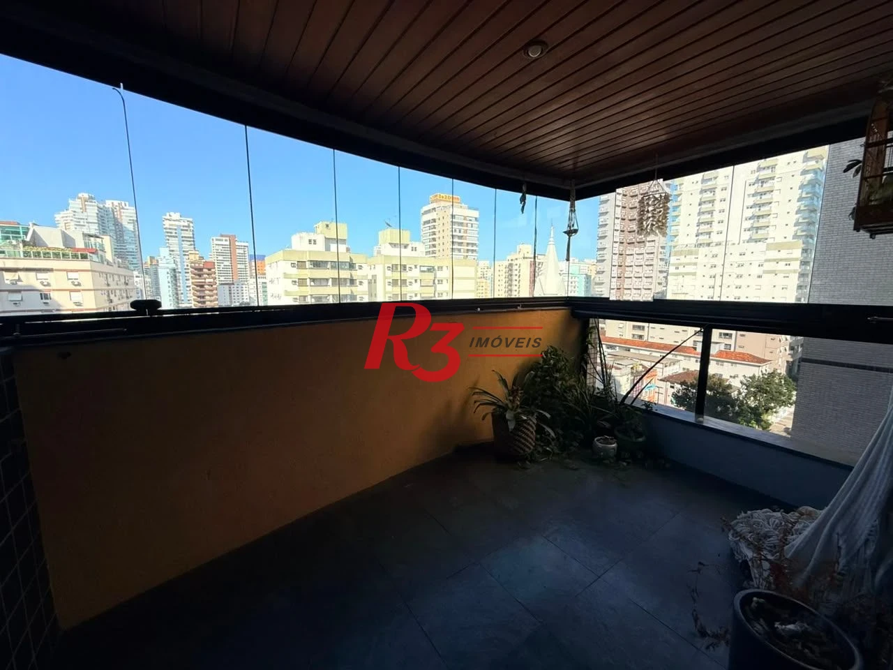 Apartamento com 3 dormitórios à venda, 145 m² por R$ 1.350.000,00 - Pompéia - Santos/SP