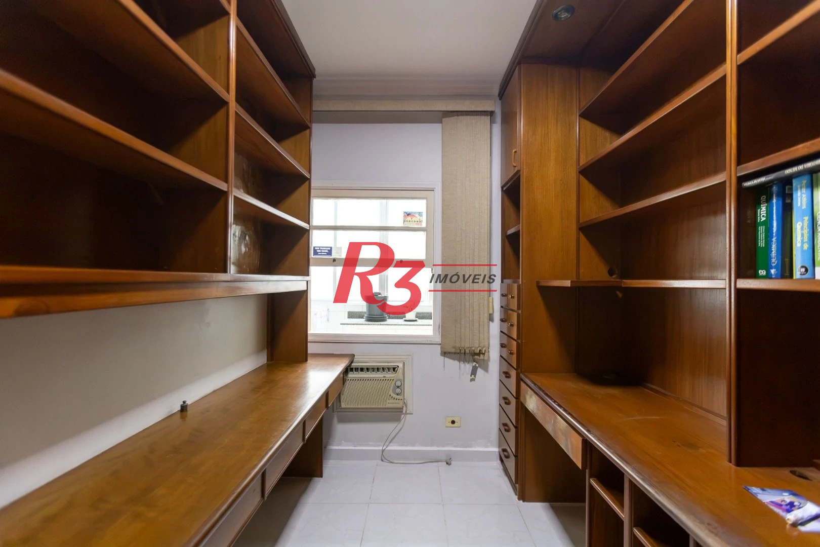 Apartamento com 3 dormitórios à venda, 178 m² por R$ 1.600.000,00 - Gonzaga - Santos/SP