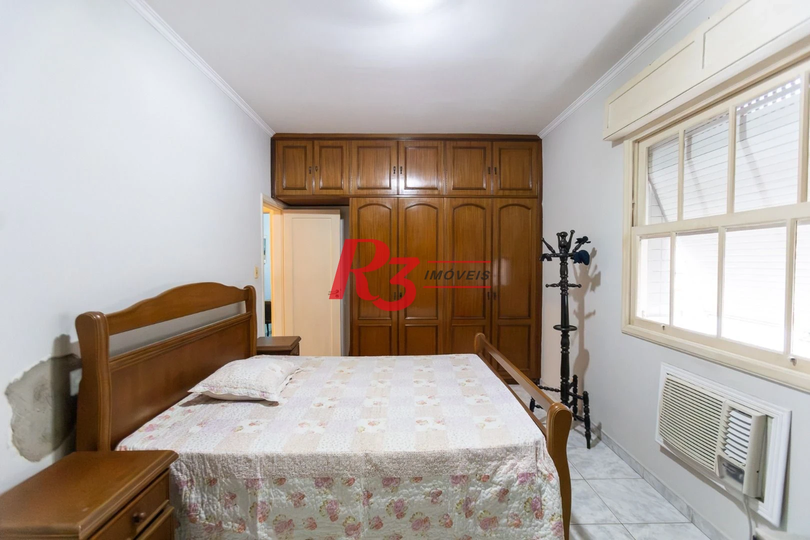 Apartamento com 3 dormitórios à venda, 178 m² por R$ 1.600.000,00 - Gonzaga - Santos/SP