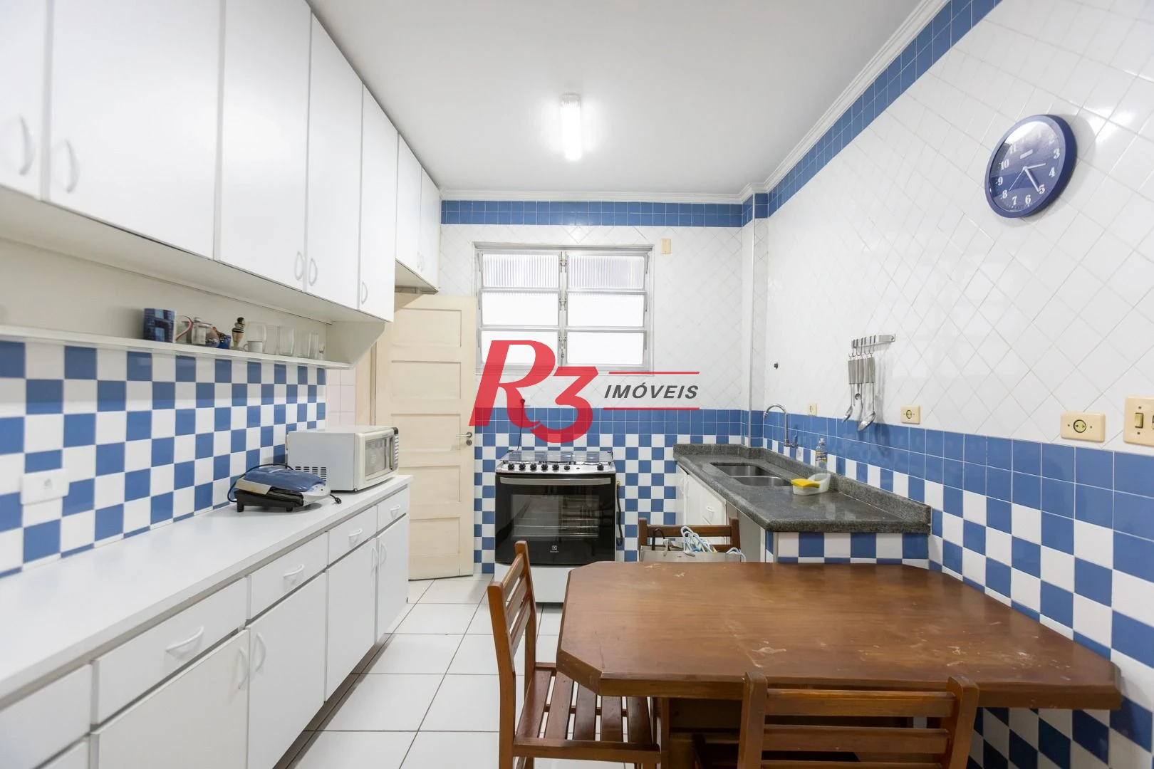 Apartamento com 3 dormitórios à venda, 178 m² por R$ 1.600.000,00 - Gonzaga - Santos/SP
