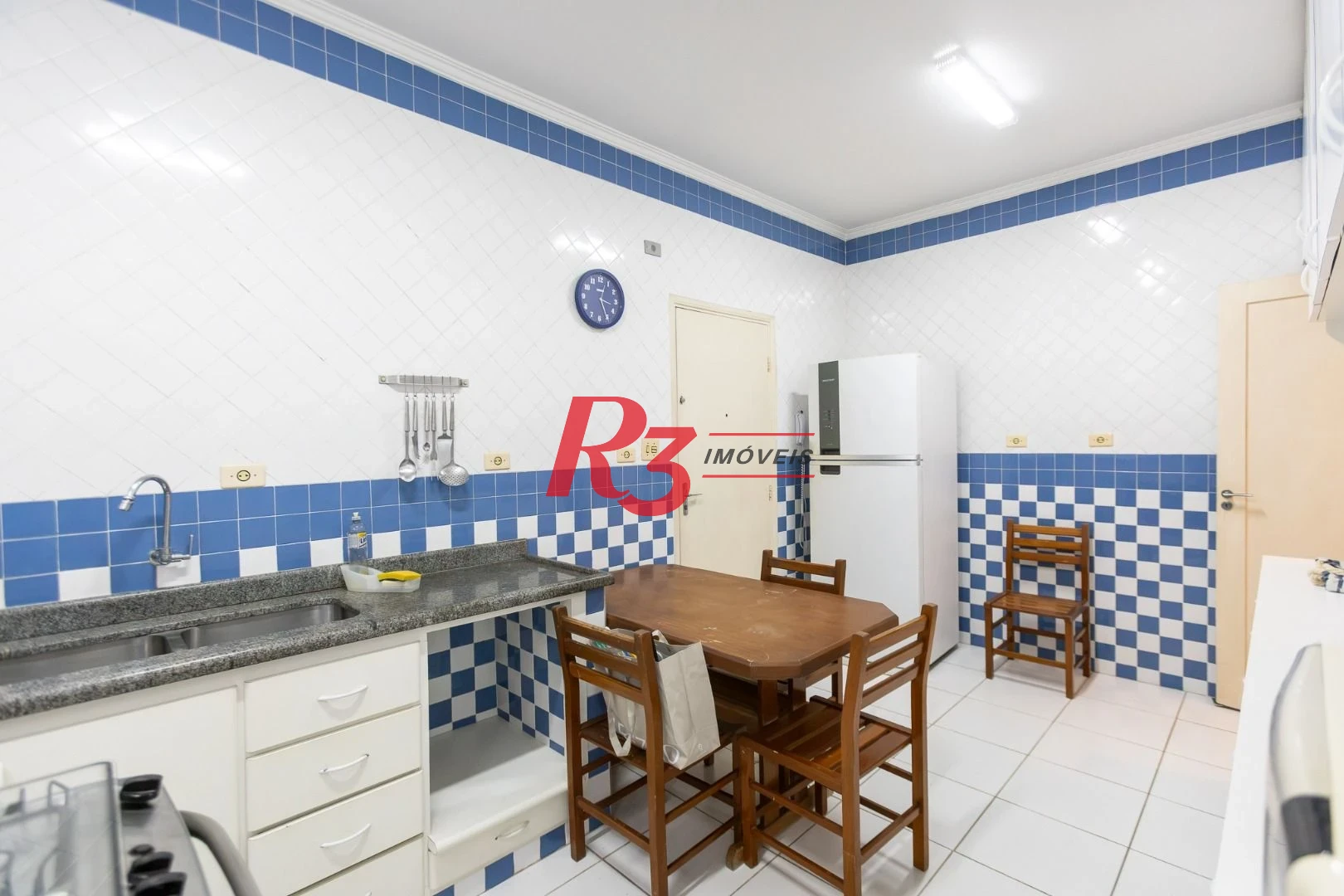 Apartamento com 3 dormitórios à venda, 178 m² por R$ 1.600.000,00 - Gonzaga - Santos/SP