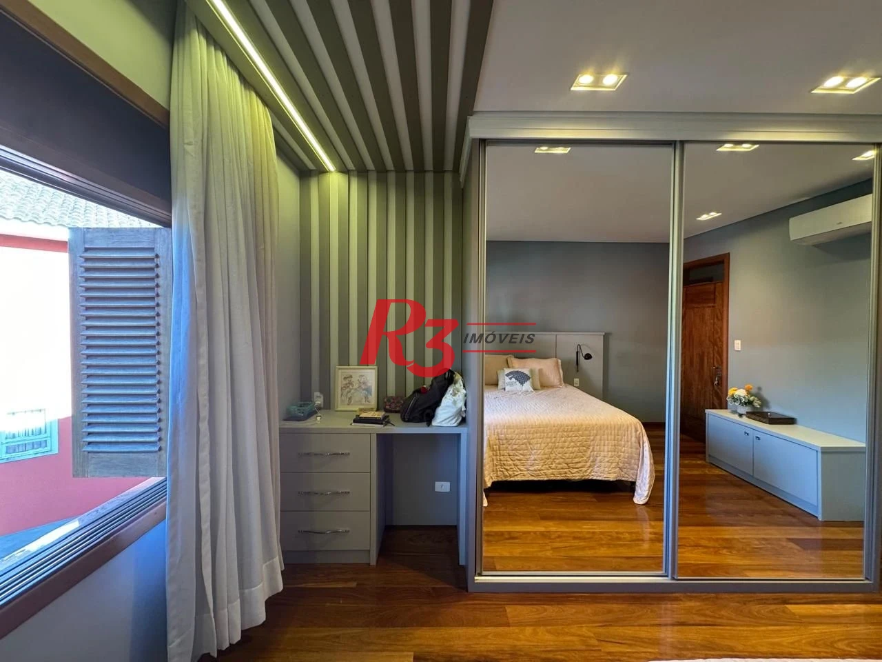 Casa com 4 dormitórios à venda, 960 m² por R$ 7.600.000,00 - Morro de Nova Cintra - Santos/SP