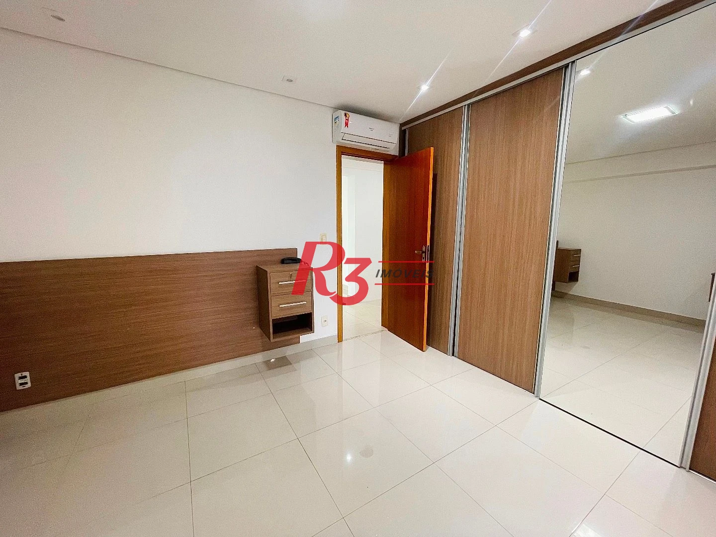 Apartamento para alugar, 168 m² por R$ 17.000,00/mês - Ponta da Praia - Santos/SP