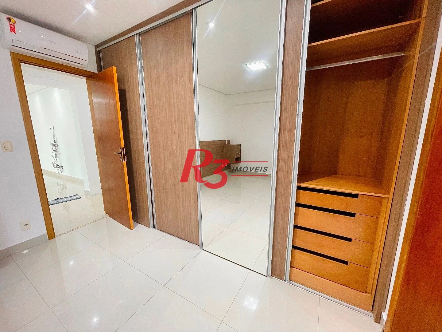 Apartamento para alugar, 168 m² por R$ 17.000,00/mês - Ponta da Praia - Santos/SP