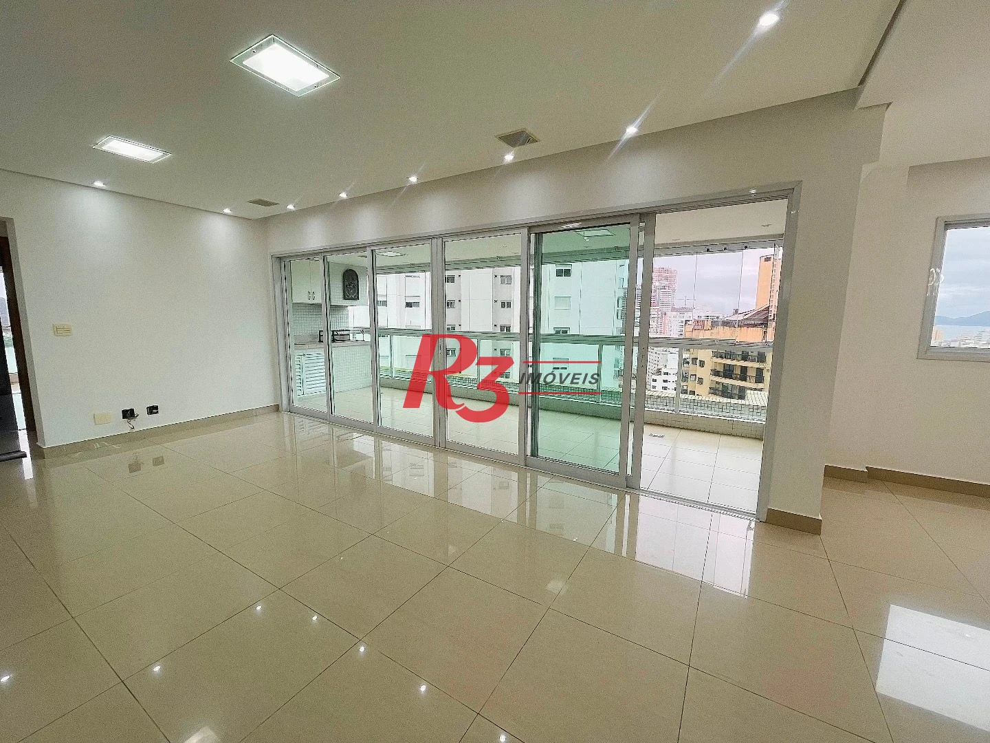 Apartamento para alugar, 168 m² por R$ 17.000,00/mês - Ponta da Praia - Santos/SP