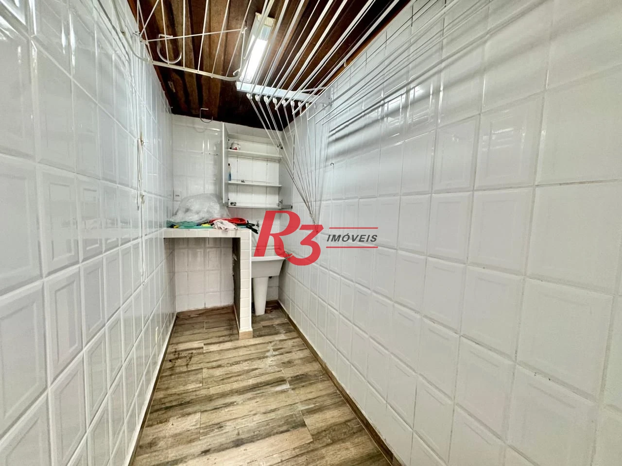 Sobrado com 3 dormitórios para alugar, 108 m² por R$ 5.500,00/mês - Embaré - Santos/SP