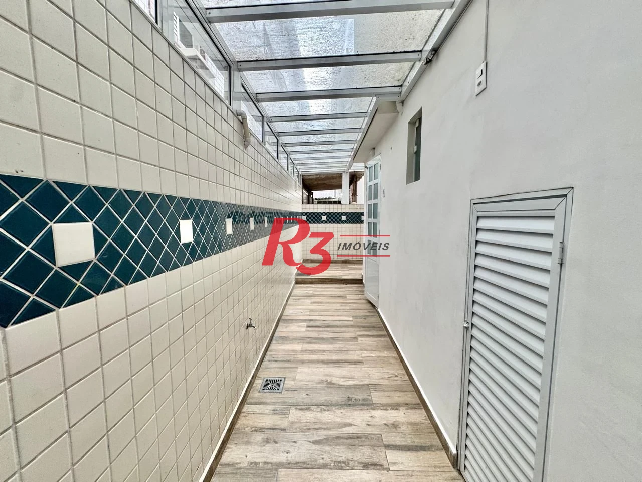 Sobrado com 3 dormitórios para alugar, 108 m² por R$ 5.500,00/mês - Embaré - Santos/SP