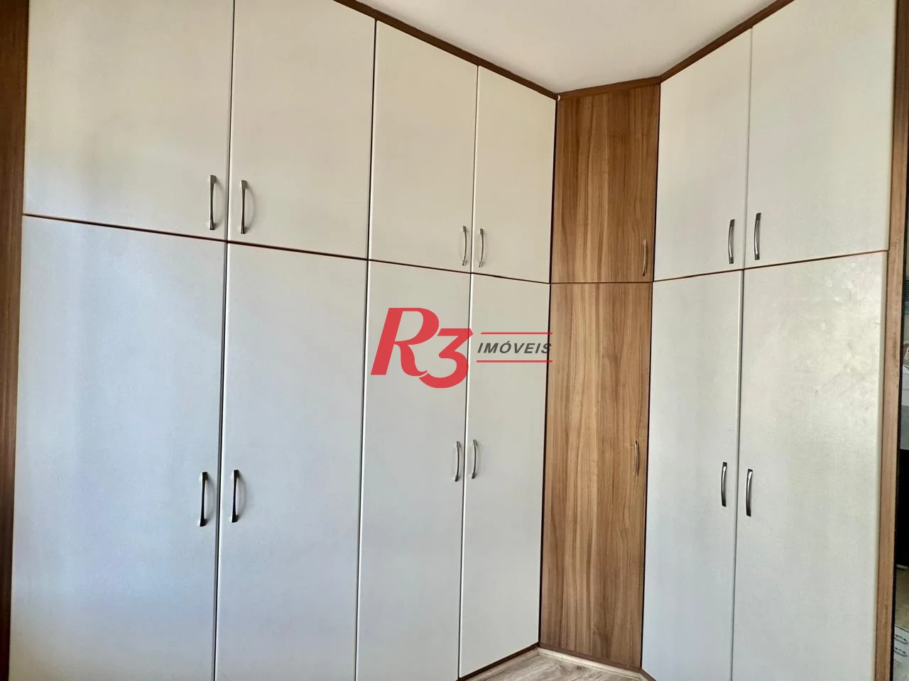 Sobrado com 3 dormitórios para alugar, 108 m² por R$ 5.500,00/mês - Embaré - Santos/SP