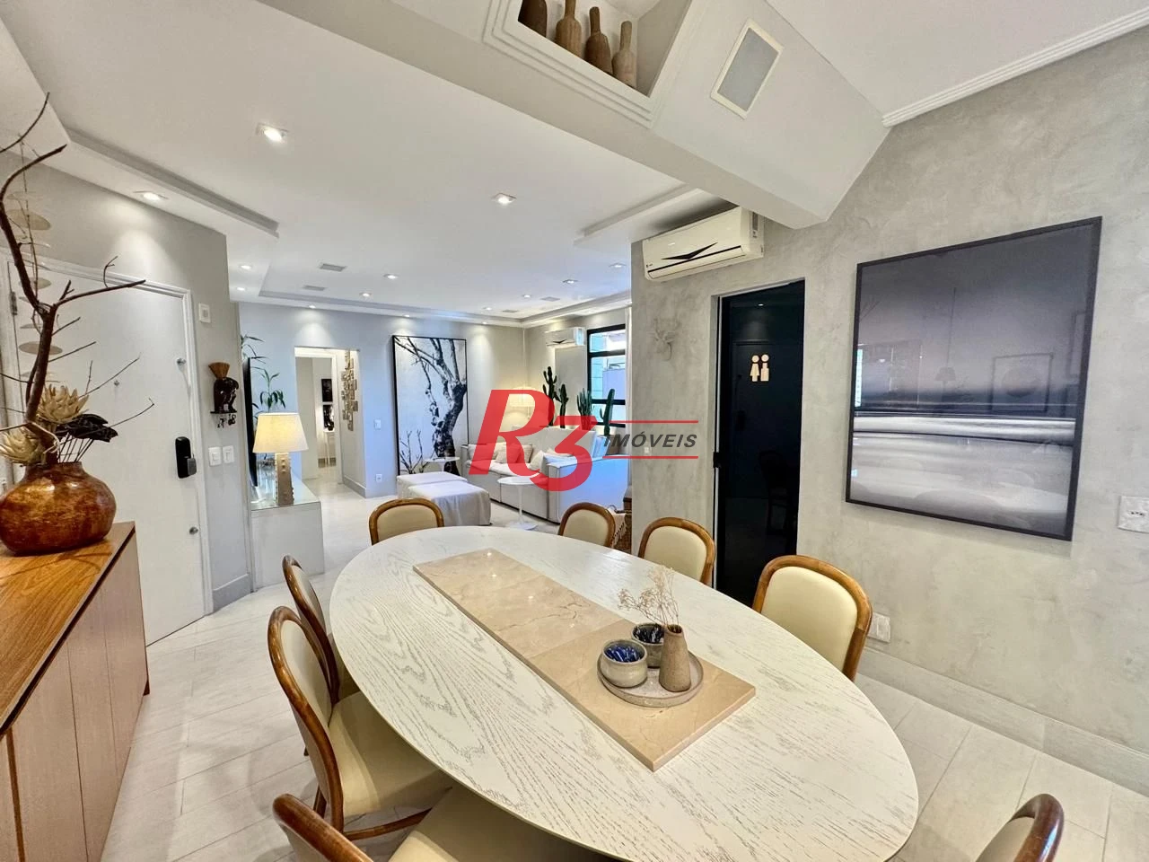 Apartamento com 2 dormitórios à venda, 110 m² por R$ 950.000,00 - Gonzaga - Santos/SP
