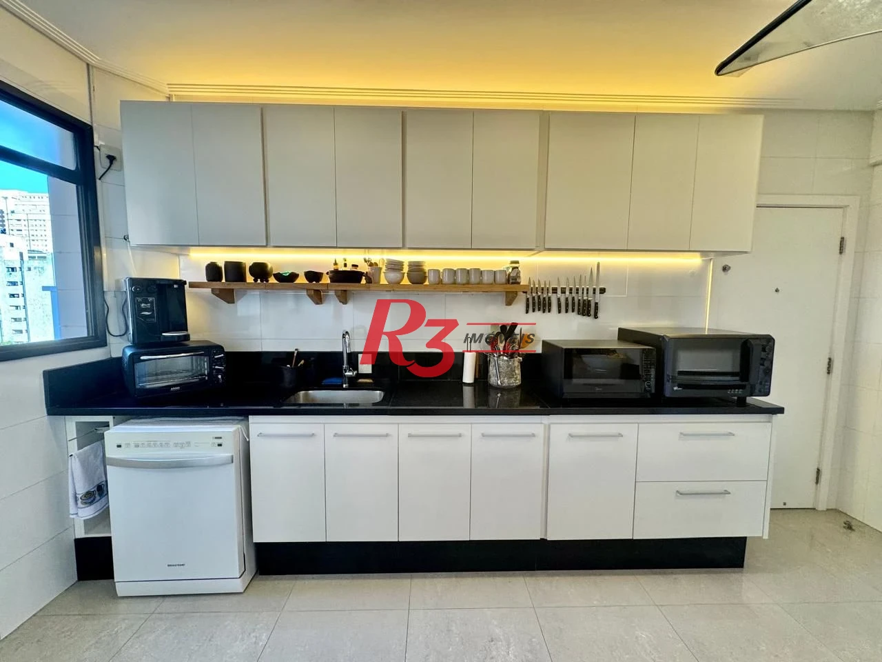 Apartamento com 2 dormitórios à venda, 110 m² por R$ 950.000,00 - Gonzaga - Santos/SP
