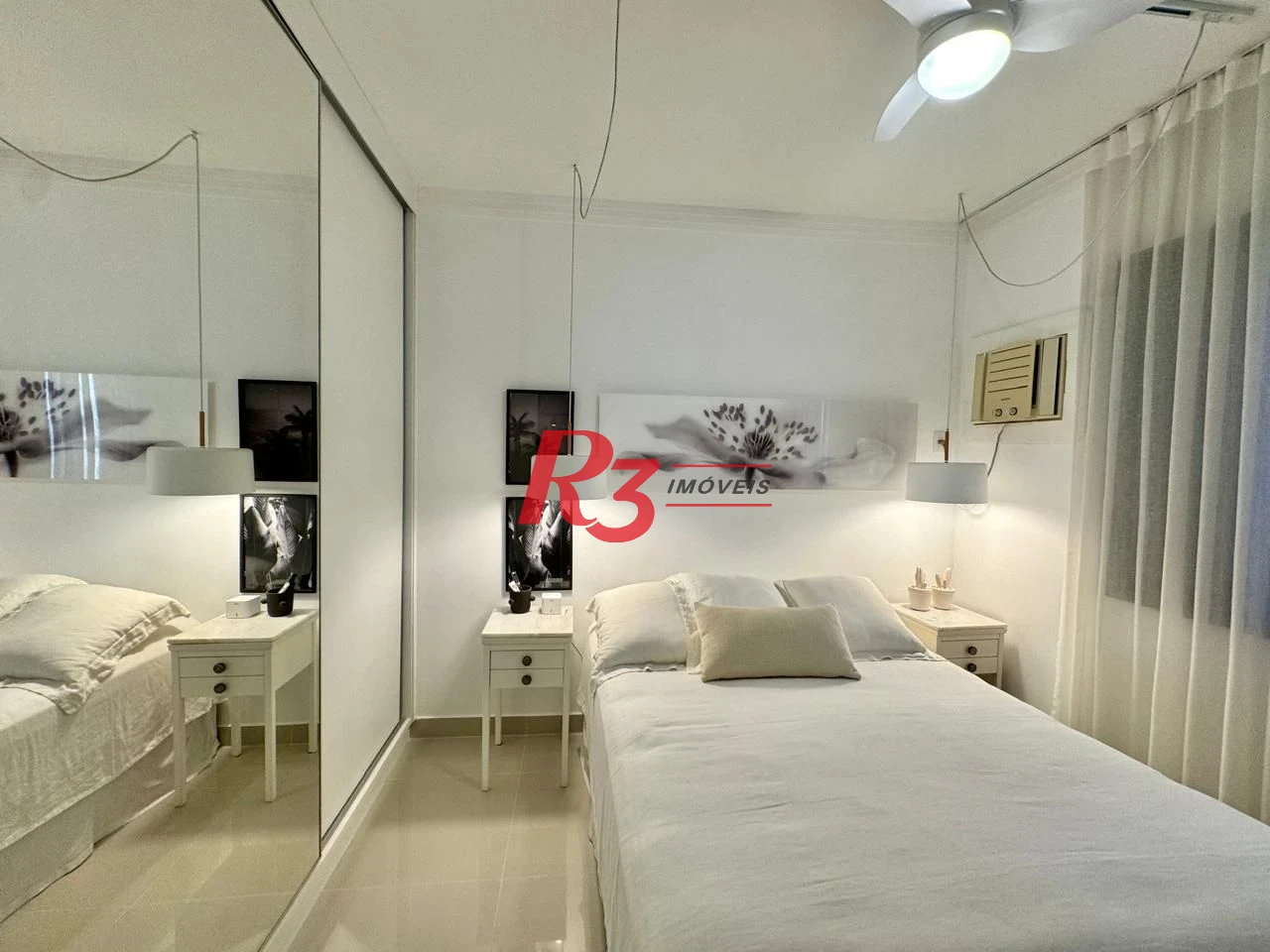 Apartamento com 2 dormitórios à venda, 110 m² por R$ 950.000,00 - Gonzaga - Santos/SP
