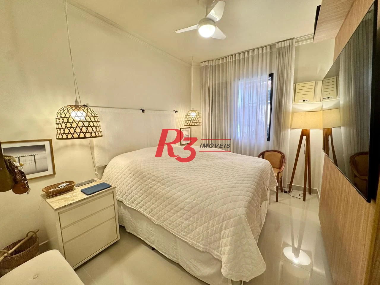 Apartamento com 2 dormitórios à venda, 110 m² por R$ 950.000,00 - Gonzaga - Santos/SP