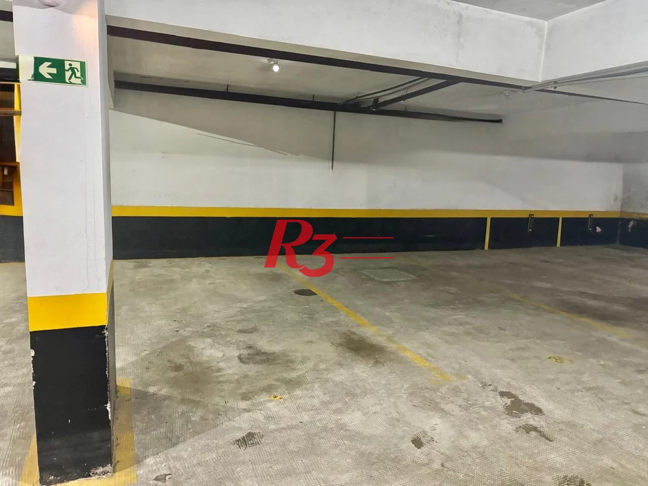 Apartamento com 2 dormitórios à venda, 110 m² por R$ 950.000,00 - Gonzaga - Santos/SP