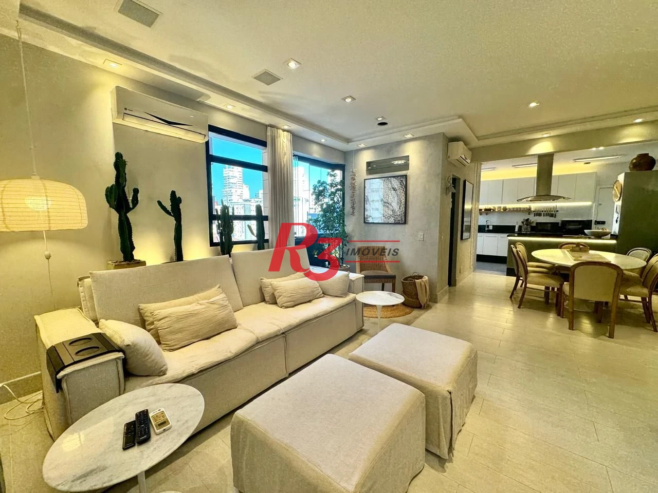 Apartamento com 2 dormitórios à venda, 110 m² por R$ 950.000,00 - Gonzaga - Santos/SP