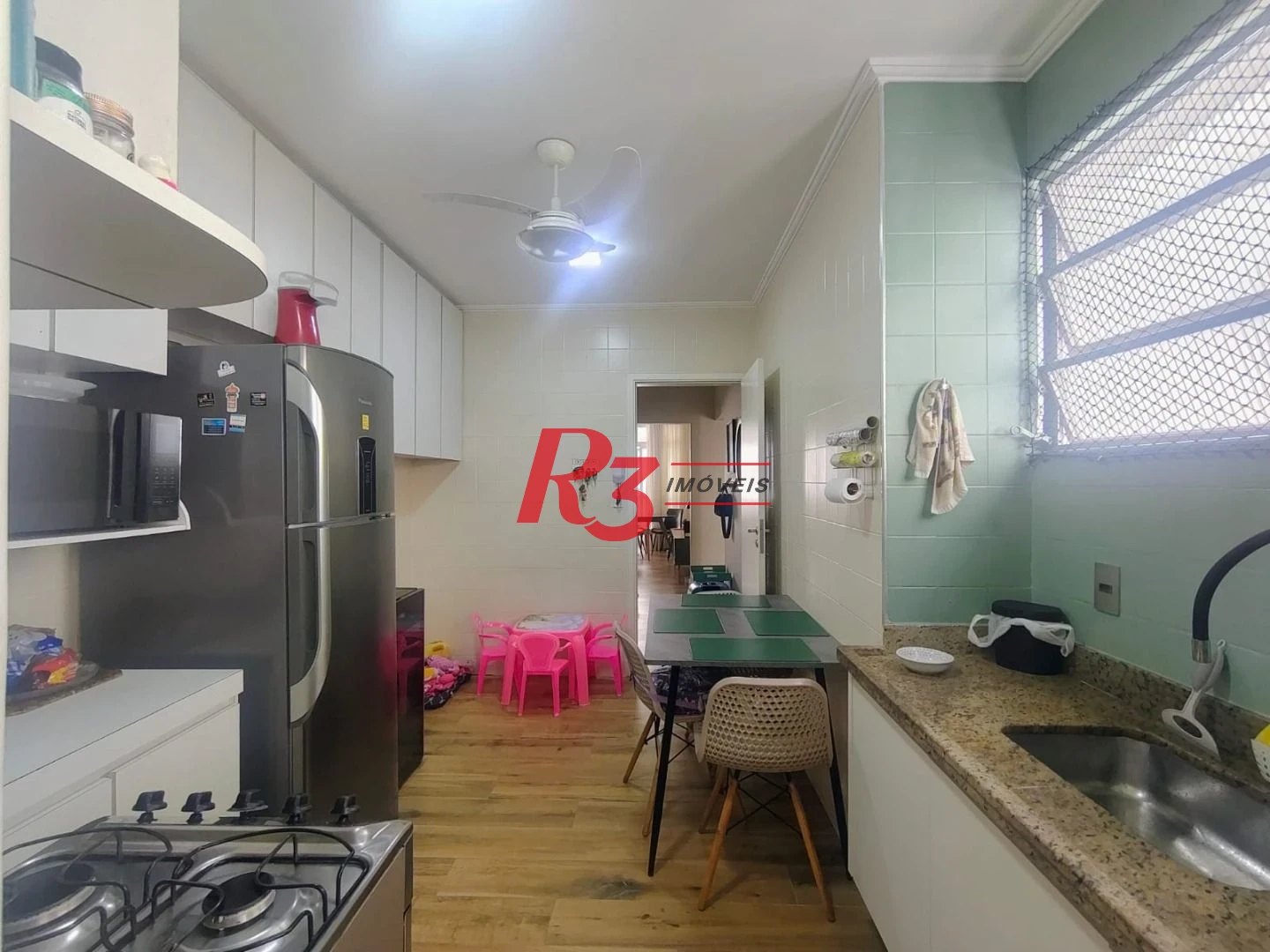 Apartamento com 2 dormitórios à venda, 86 m² por R$ 900.000,00 - Gonzaga - Santos/SP