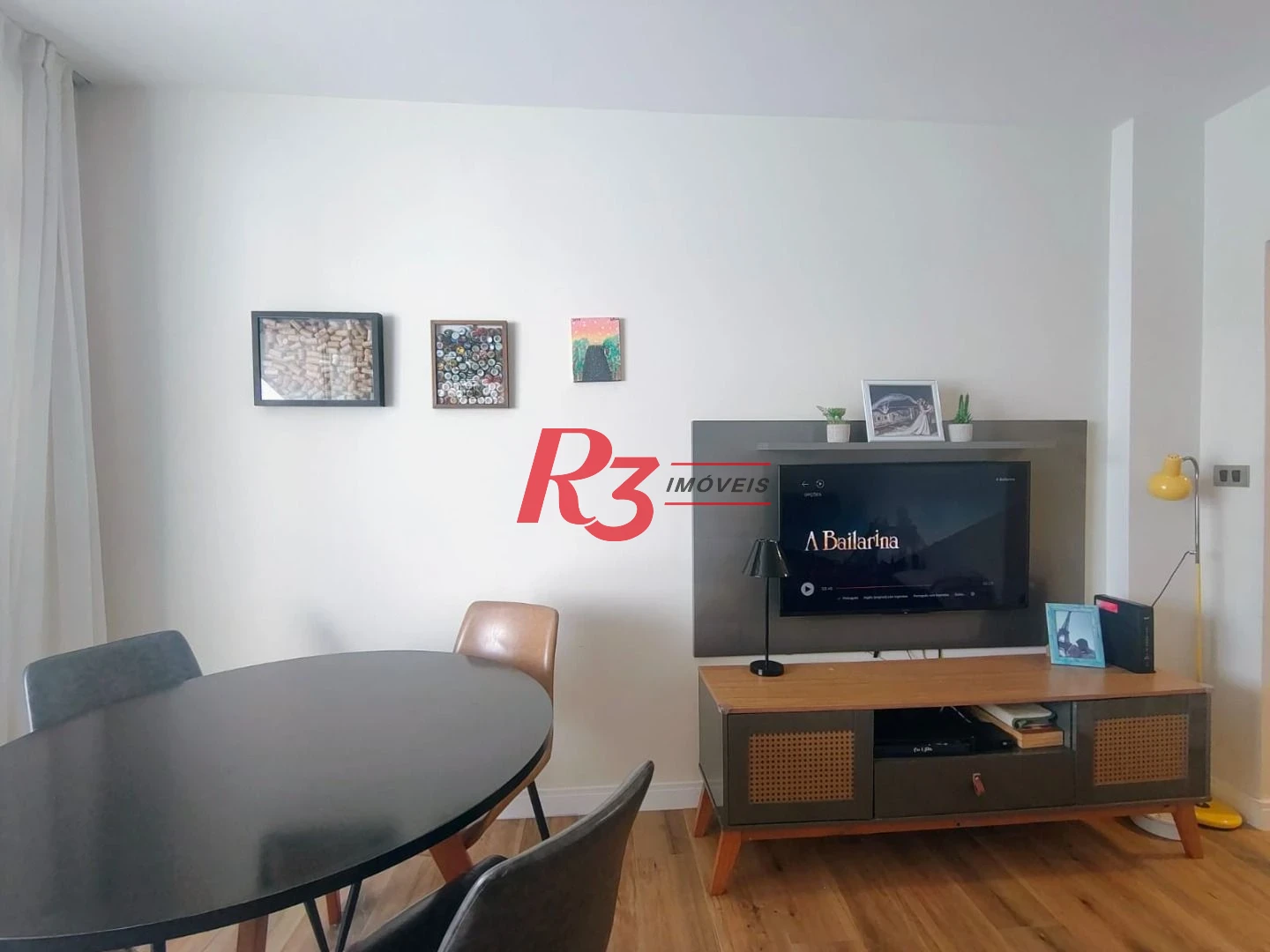 Apartamento com 2 dormitórios à venda, 86 m² por R$ 900.000,00 - Gonzaga - Santos/SP