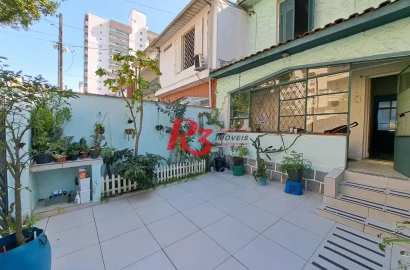Sobrado com 2 dormitórios à venda, 186 m² por R$ 800.000,00 - Campo Grande - Santos/SP
