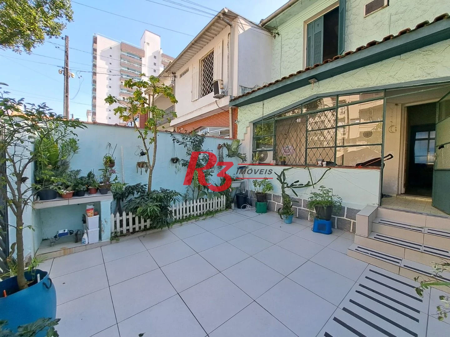 Sobrado com 2 dormitórios à venda, 186 m² por R$ 800.000,00 - Campo Grande - Santos/SP