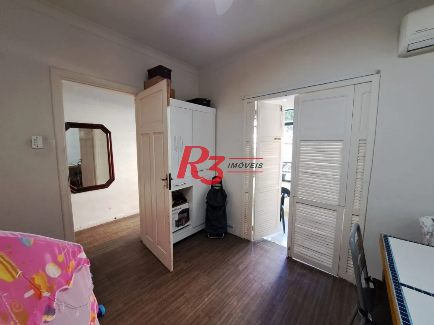 Sobrado com 2 dormitórios à venda, 186 m² por R$ 800.000,00 - Campo Grande - Santos/SP