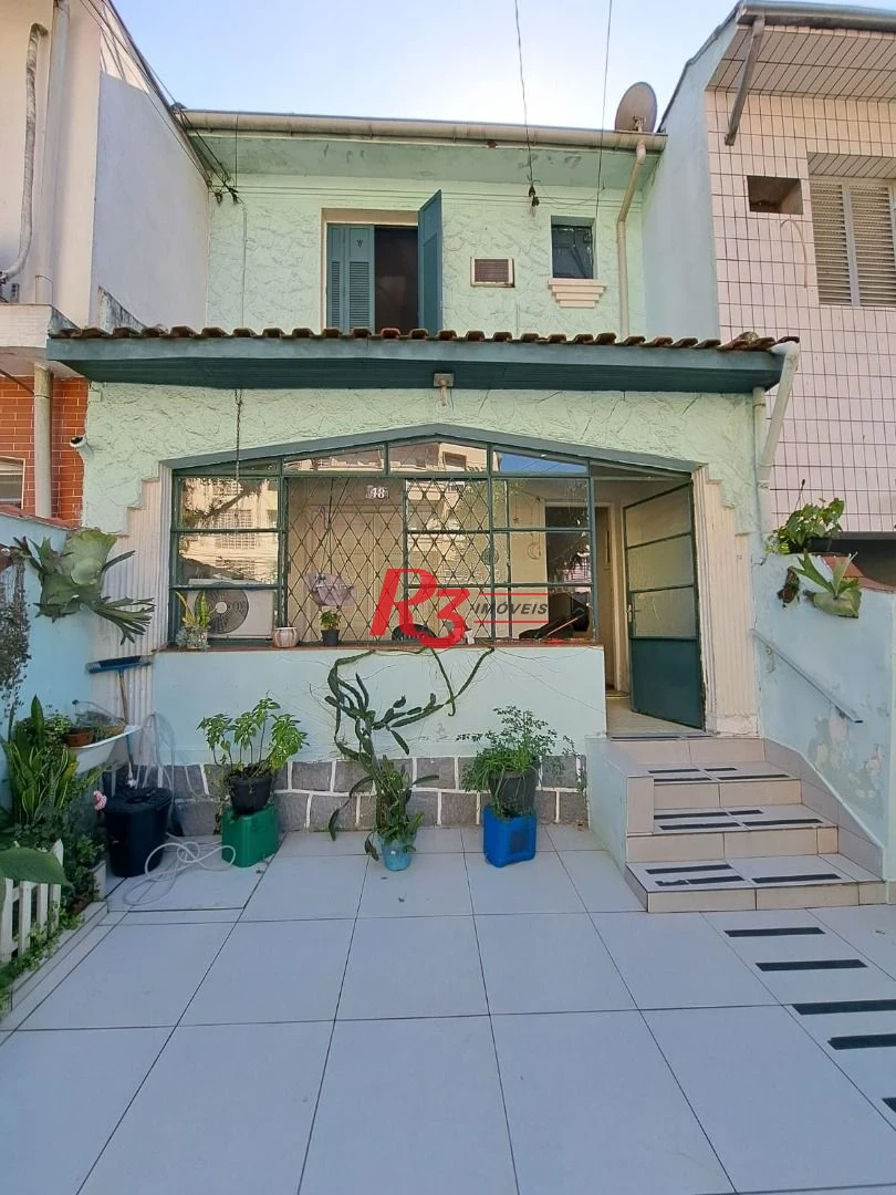 Sobrado com 2 dormitórios à venda, 186 m² por R$ 800.000,00 - Campo Grande - Santos/SP
