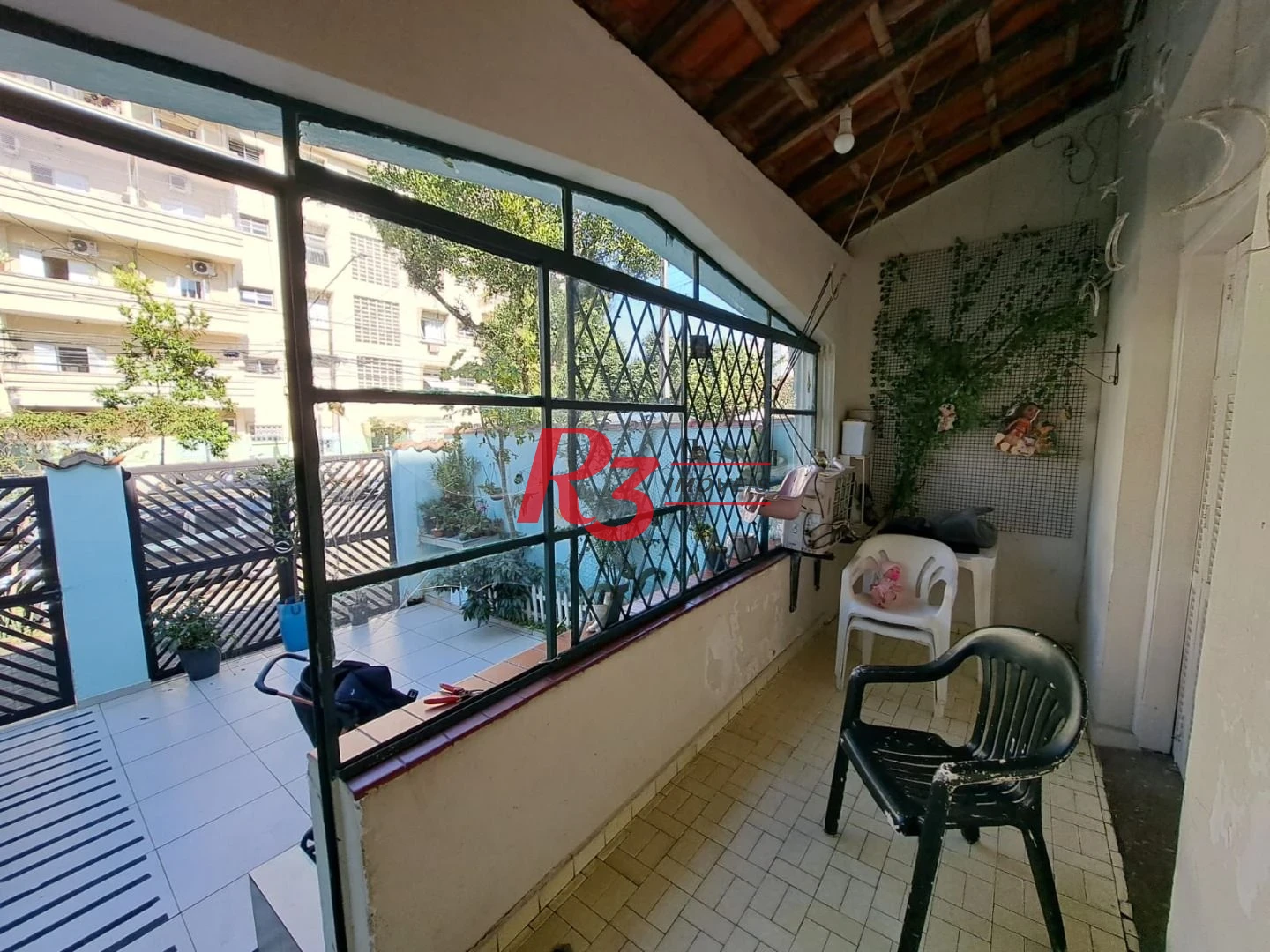 Sobrado com 2 dormitórios à venda, 186 m² por R$ 800.000,00 - Campo Grande - Santos/SP