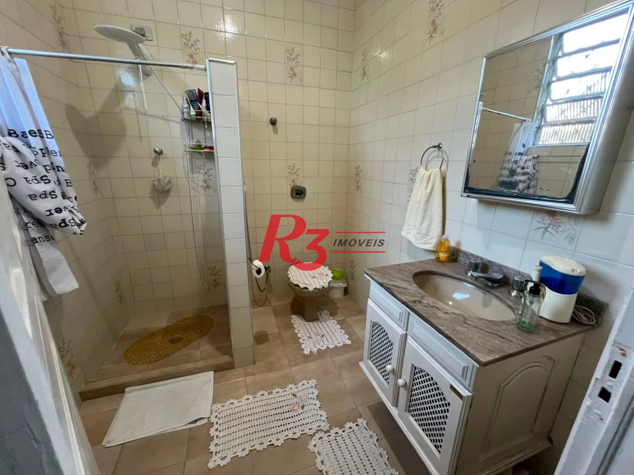 Sobrado com 3 dormitórios à venda, 226 m² por R$ 900.000,00 - Vila Matias - Santos/SP