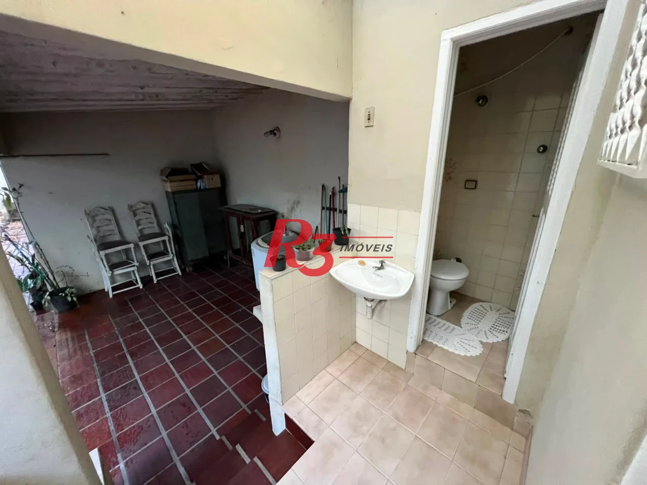 Sobrado com 3 dormitórios à venda, 226 m² por R$ 900.000,00 - Vila Matias - Santos/SP