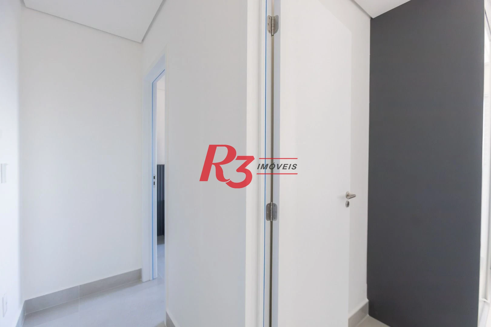 Apartamento com 2 dormitórios à venda, 56 m² por R$ 750.000,00 - Macuco - Santos/SP