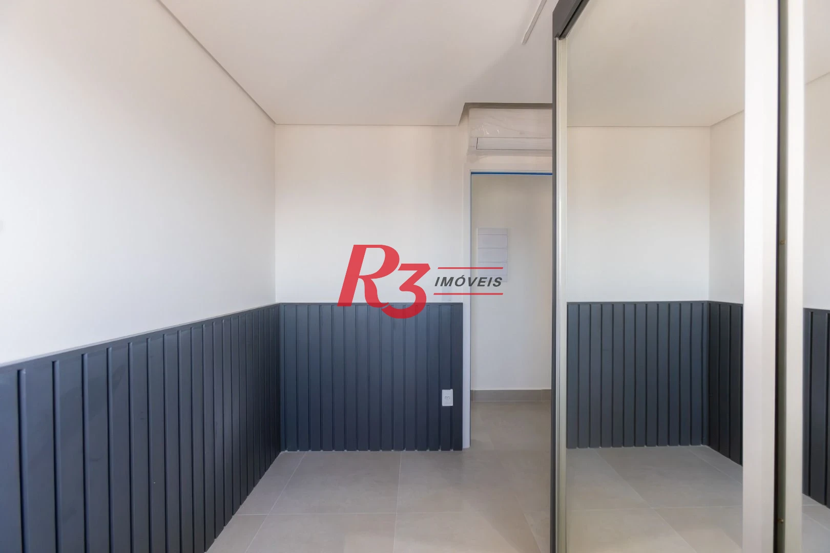 Apartamento com 2 dormitórios à venda, 56 m² por R$ 750.000,00 - Macuco - Santos/SP