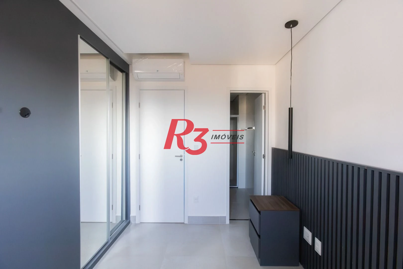 Apartamento com 2 dormitórios à venda, 56 m² por R$ 750.000,00 - Macuco - Santos/SP