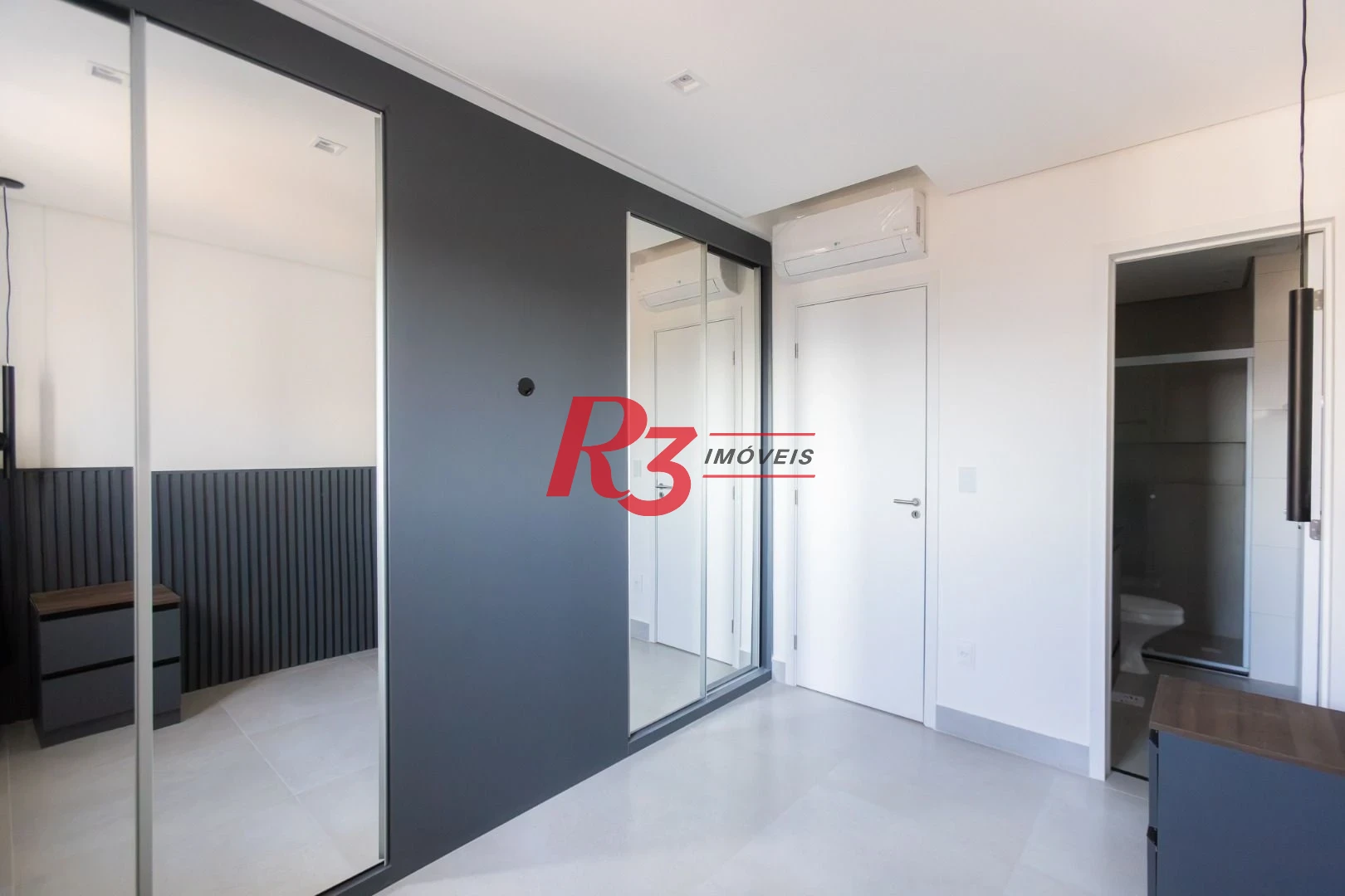 Apartamento com 2 dormitórios à venda, 56 m² por R$ 750.000,00 - Macuco - Santos/SP