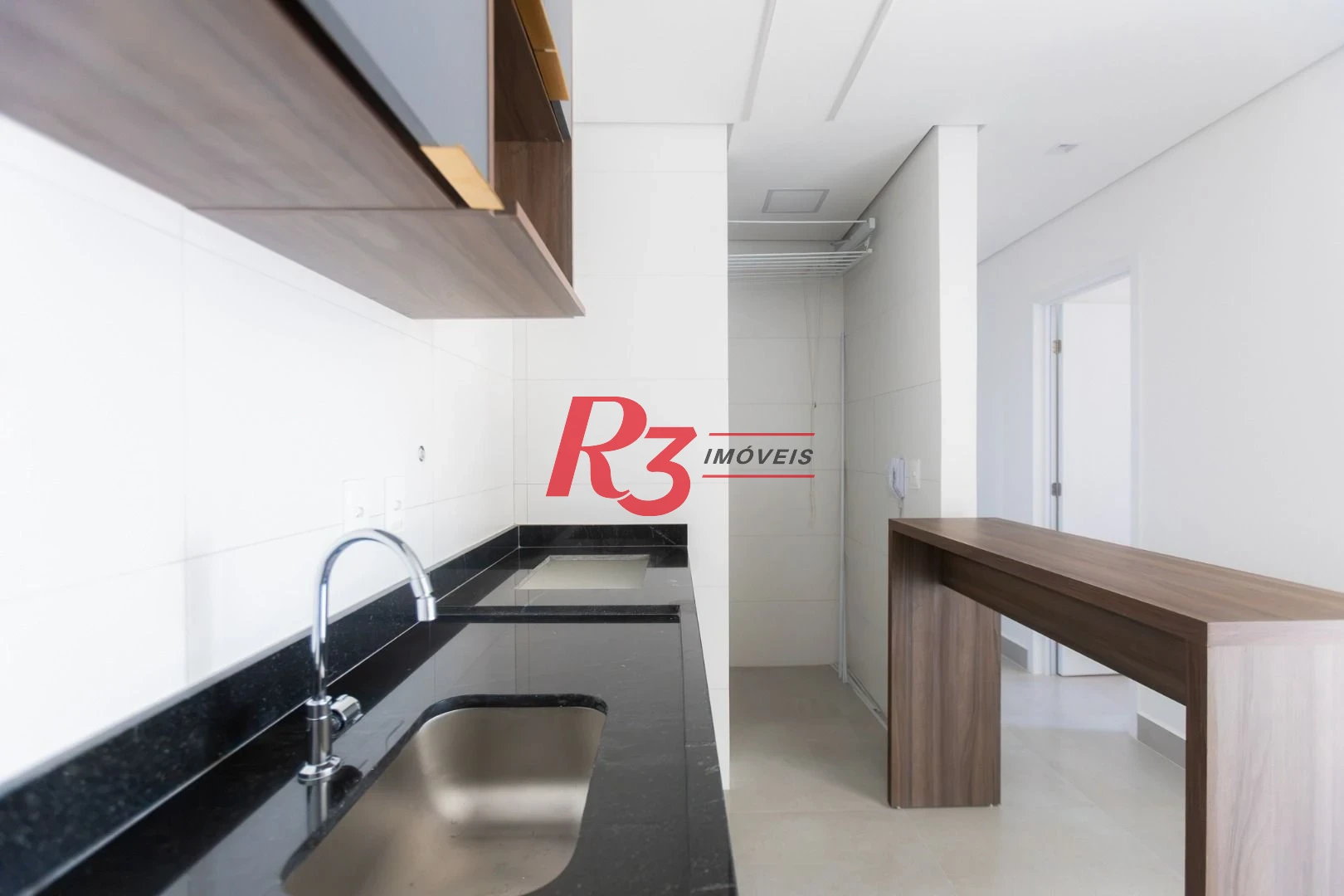 Apartamento com 2 dormitórios à venda, 56 m² por R$ 750.000,00 - Macuco - Santos/SP