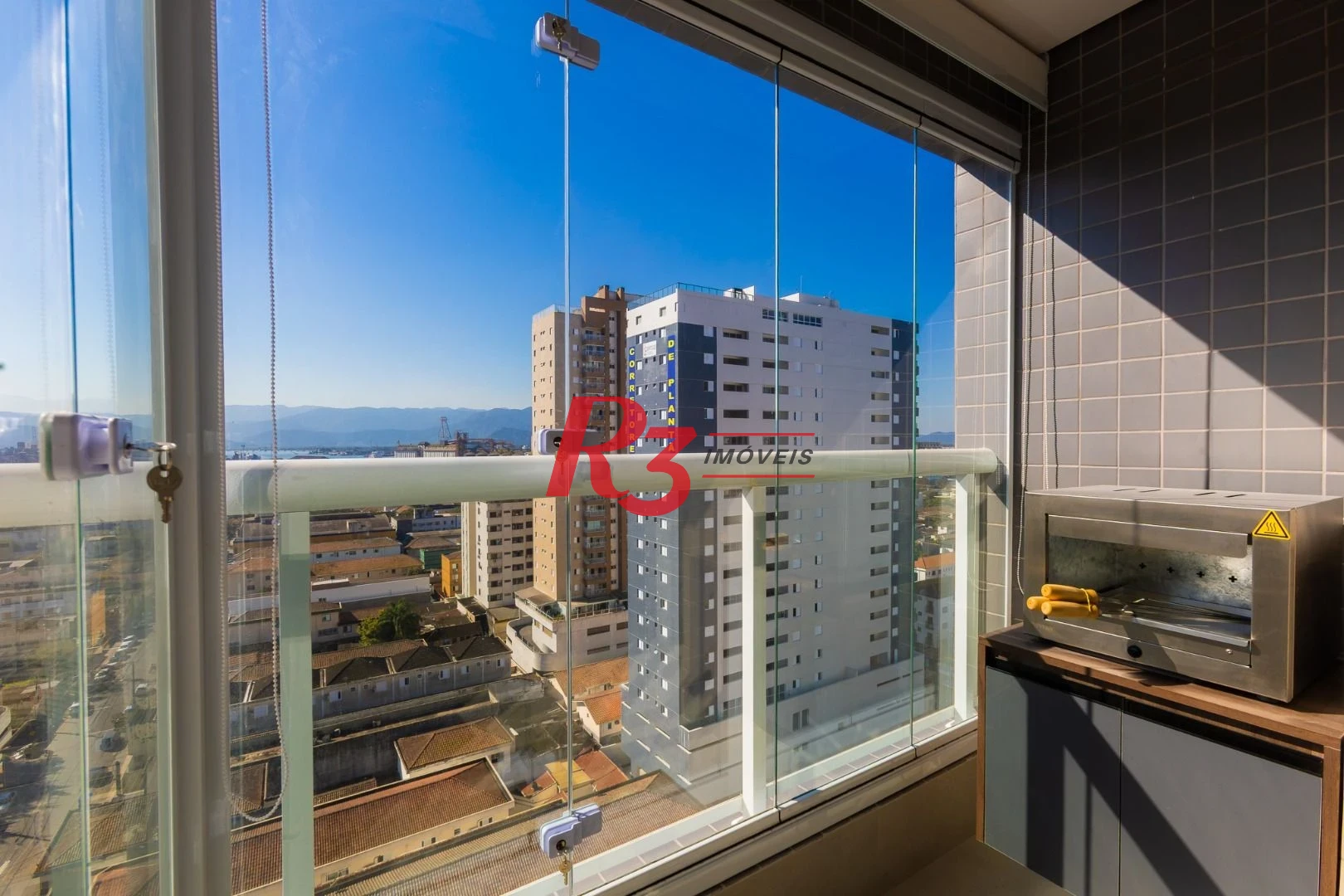 Apartamento com 2 dormitórios à venda, 56 m² por R$ 750.000,00 - Macuco - Santos/SP