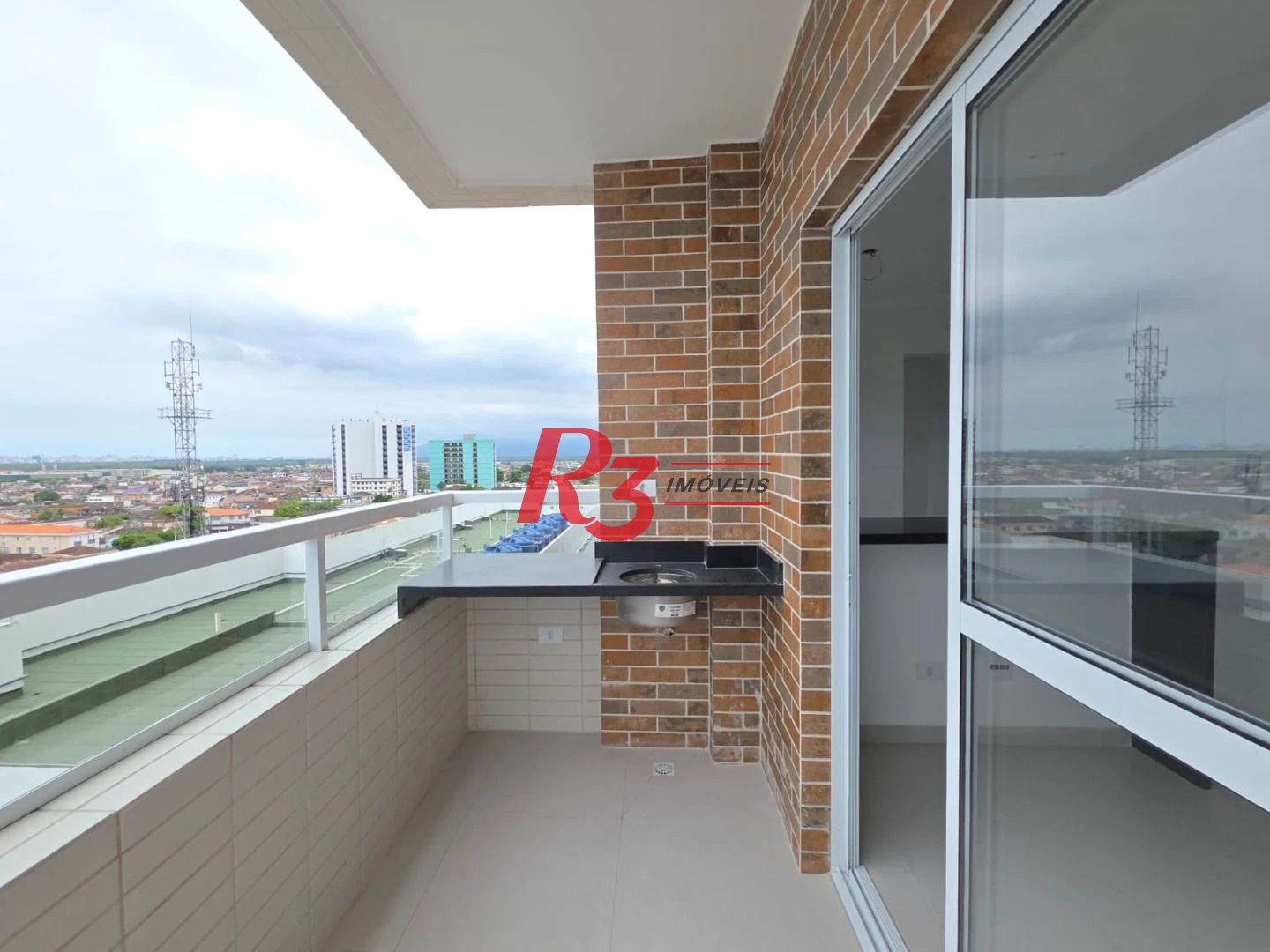 Apartamento com 2 dormitórios à venda, 62 m² por R$ 510.000,00 - Centro - São Vicente/SP