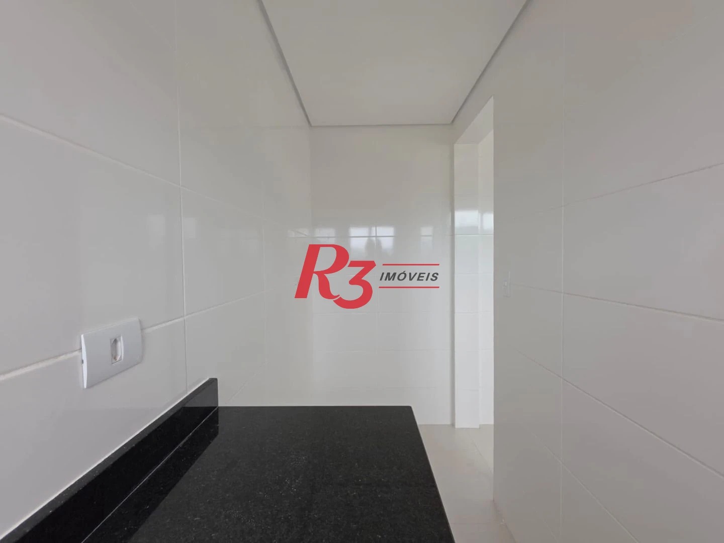 Apartamento com 2 dormitórios à venda, 62 m² por R$ 510.000,00 - Centro - São Vicente/SP