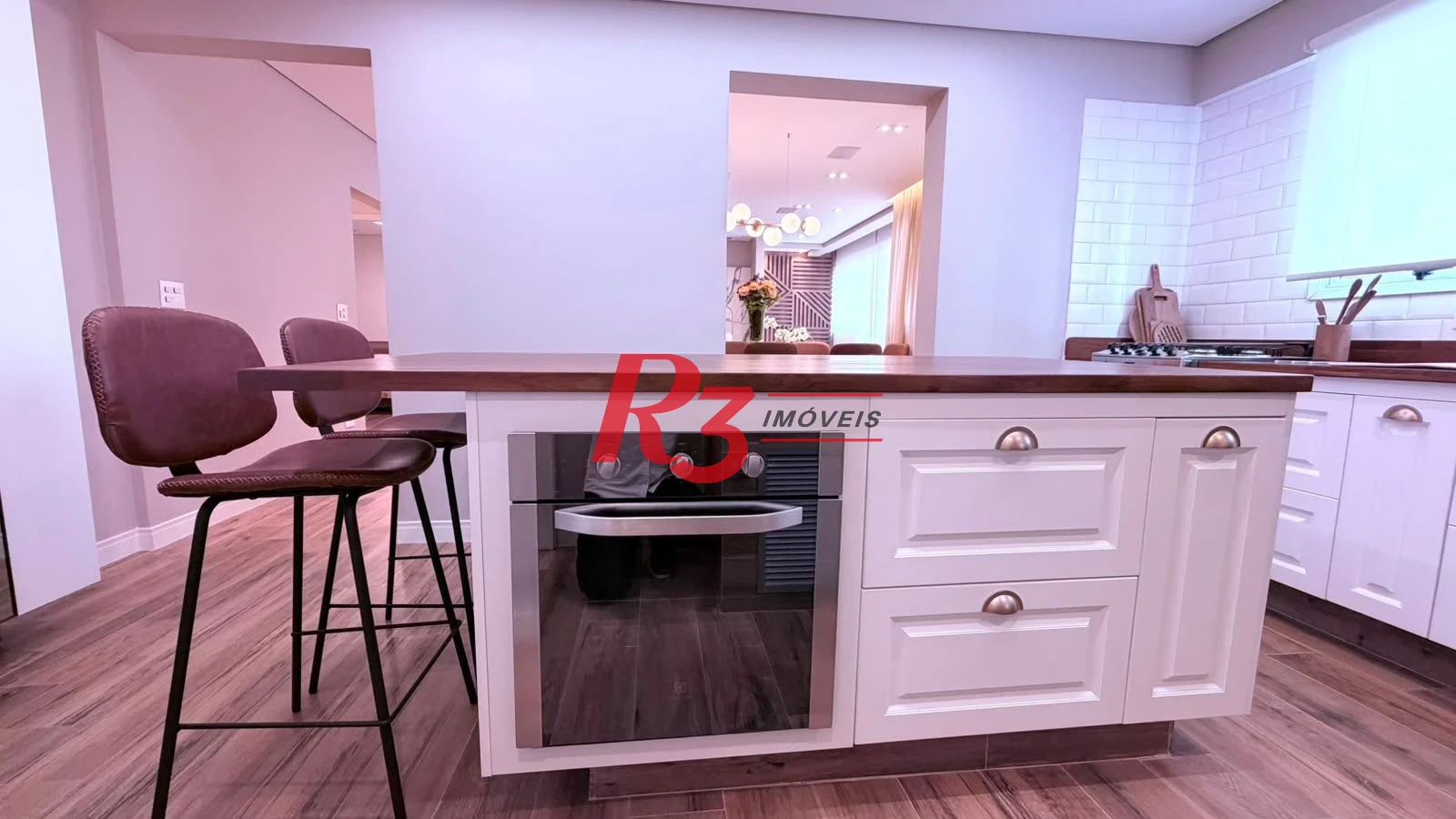 Apartamento com 4 dormitórios à venda, 133 m² por R$ 2.200.000,00 - Boqueirão - Santos/SP
