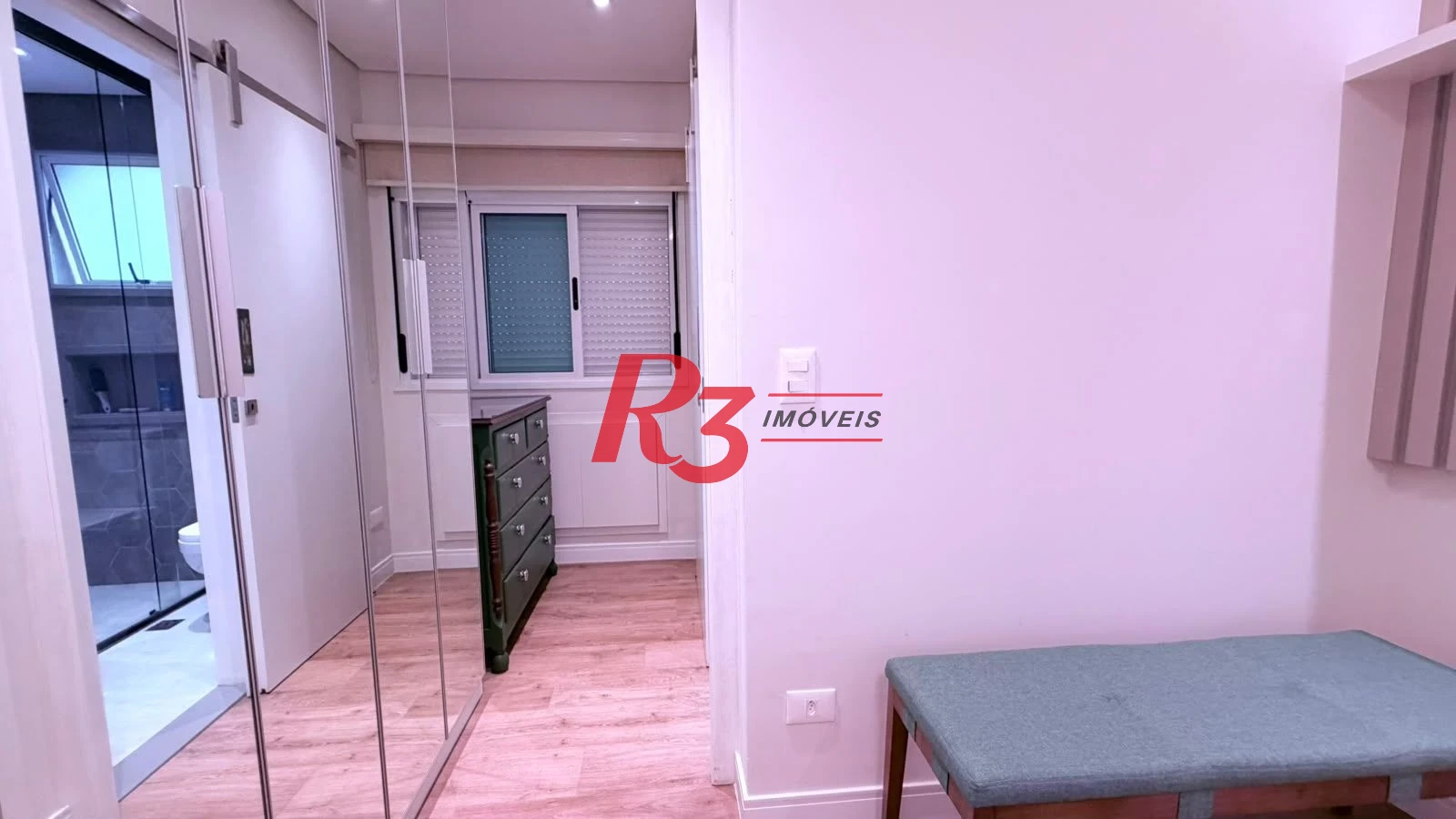 Apartamento com 4 dormitórios à venda, 133 m² por R$ 2.200.000,00 - Boqueirão - Santos/SP