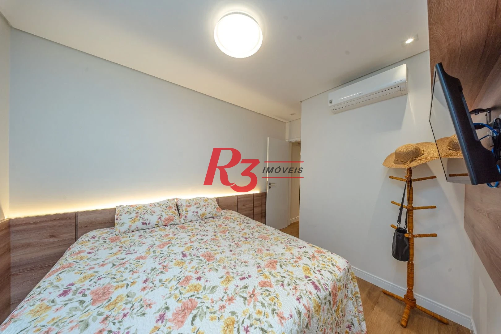 Apartamento com 4 dormitórios à venda, 133 m² por R$ 2.200.000,00 - Boqueirão - Santos/SP